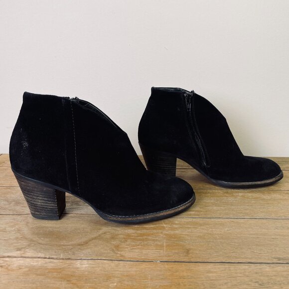 Paul Green Delgado Size 7.5 Booties Black Suede Side Zippers Stacked Heels - Picture 2 of 11